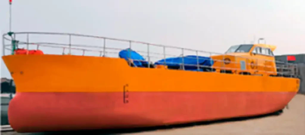 Large-scale geometrically similar ship model used for hydrodynamic testing