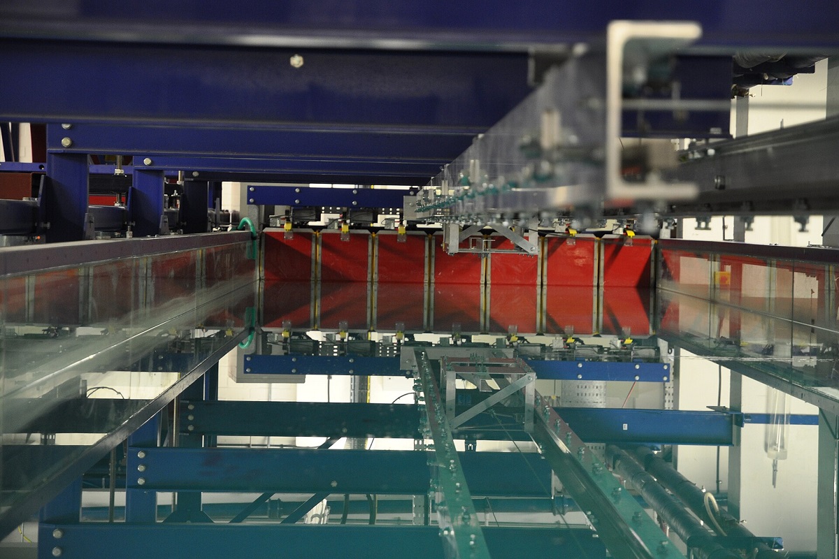 Hydrodynamics, CFD & Experimental Methods towing tank used for marine model testing